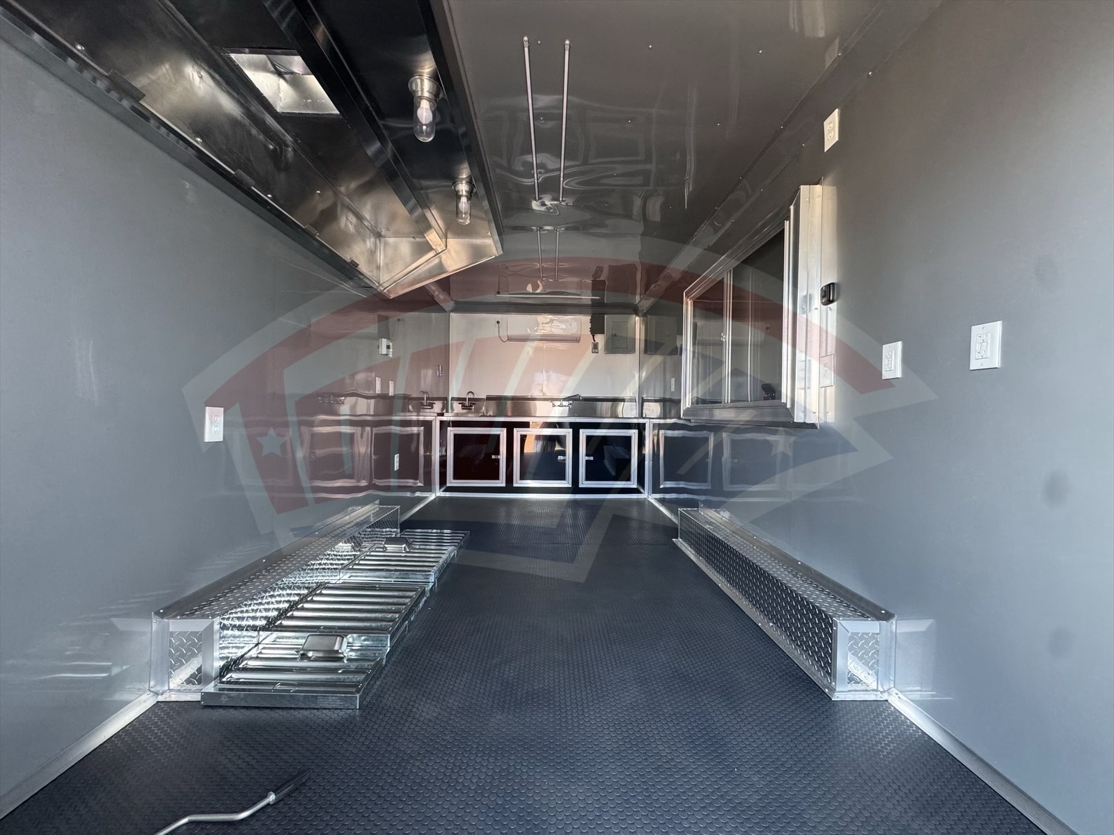 7 Side Hustles You Can Start with an Enclosed Trailer