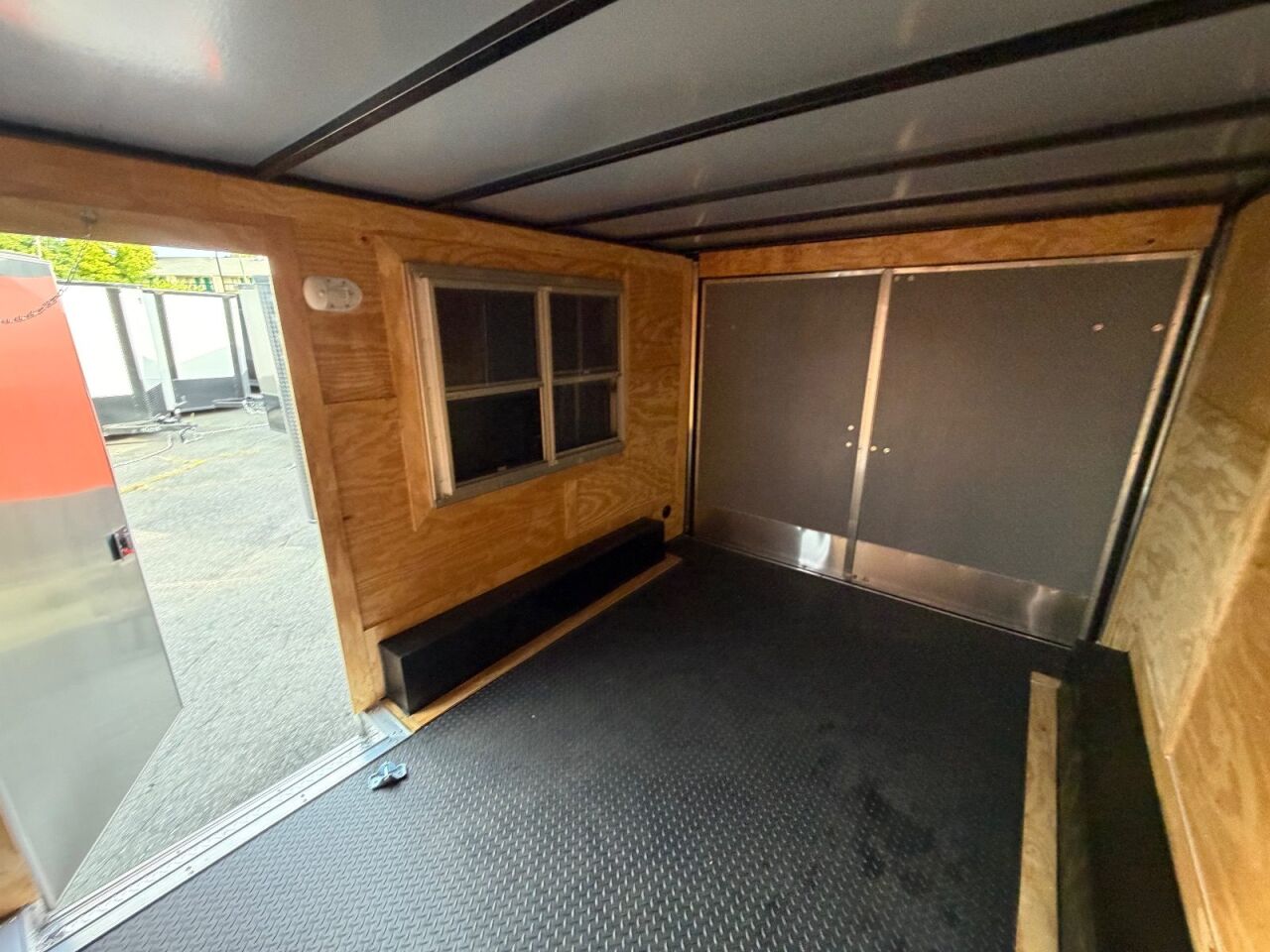 2026 Maximum 8.5x12 concession / food trailer in green, photo 4