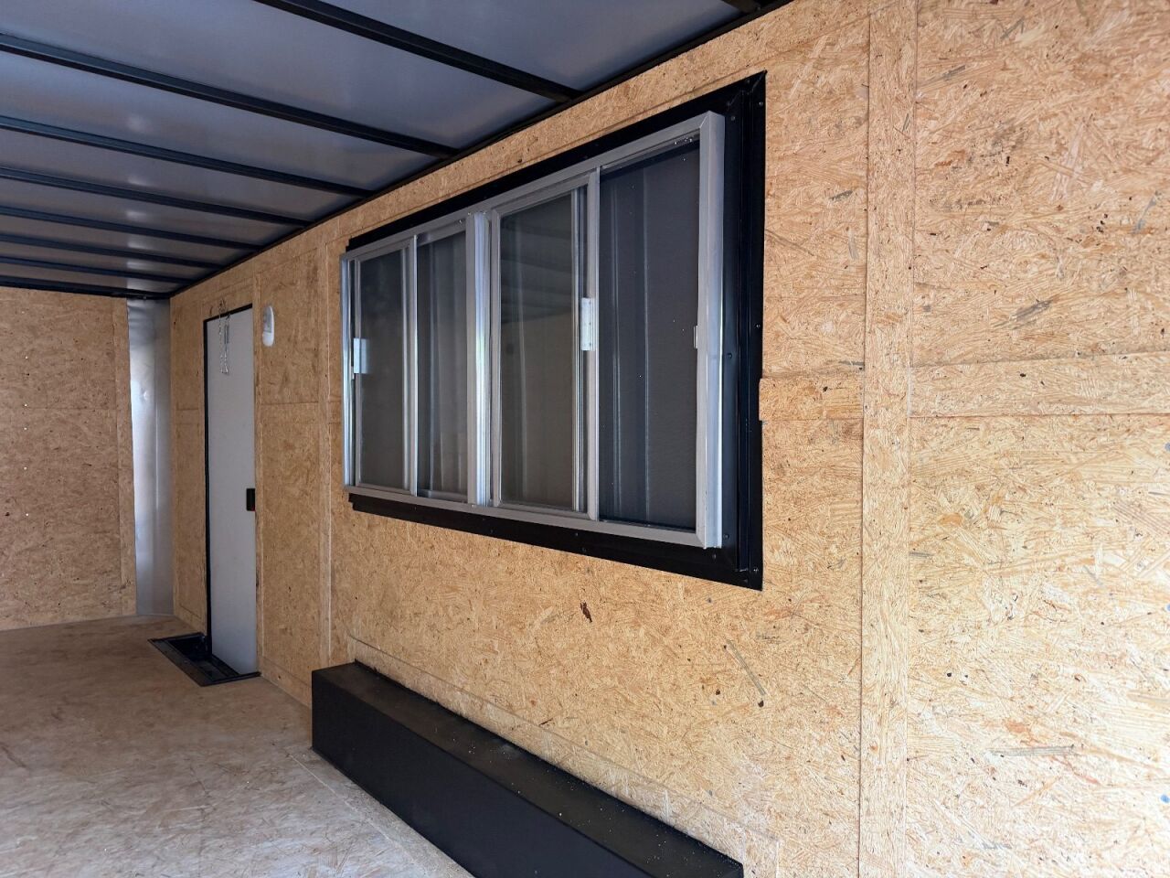 2026 Maximum 8.5x20 concession / food trailer in orange, photo 5
