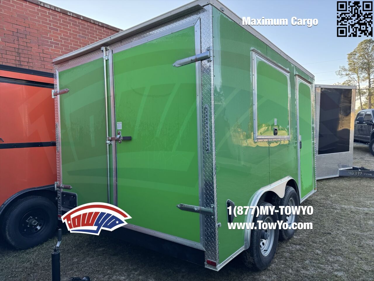 2023 Maximum 8.5x12 Cargo enclosed cargo trailer in green, photo 5