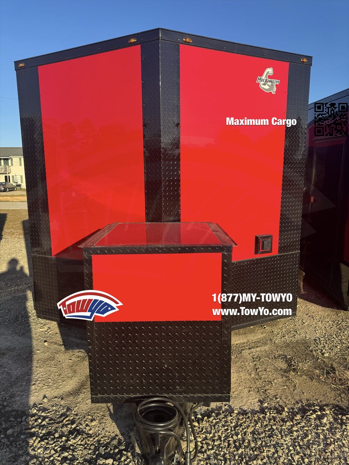 2024 Maximum 8.5x20 Cargo enclosed cargo trailer in red, photo 3